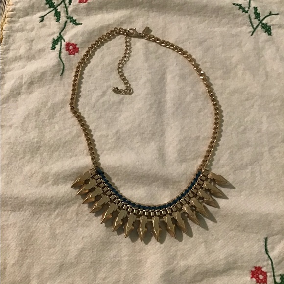 Necklace and earrings - Picture 5 of 8